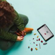 Obrázek Iron Man v robotickém obleku vs. Ultron