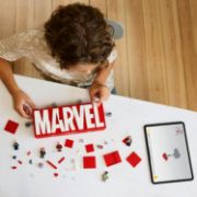 Obrázek Logo MARVEL a minifigurky
