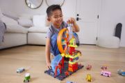 Obrázek Hot Wheels city super hasičská stanice se smyčkou 
