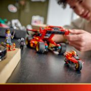 Obrázek Kaiův červený bourák: 15 let NINJAGO